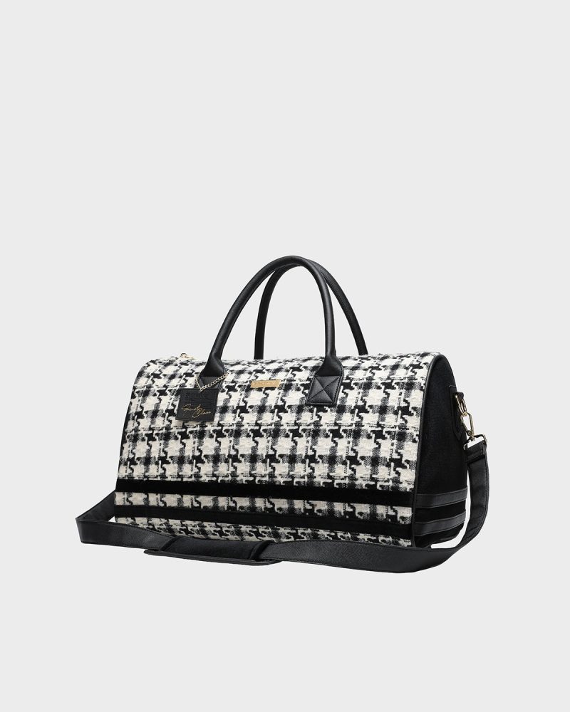 houndstooth duffle bag in black white duffle bag totecarry 3