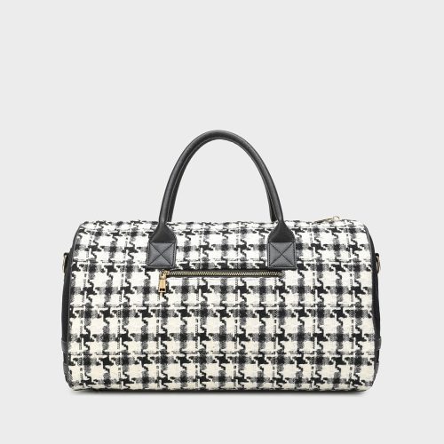 houndstooth duffle bag in black white duffle bag totecarry 4